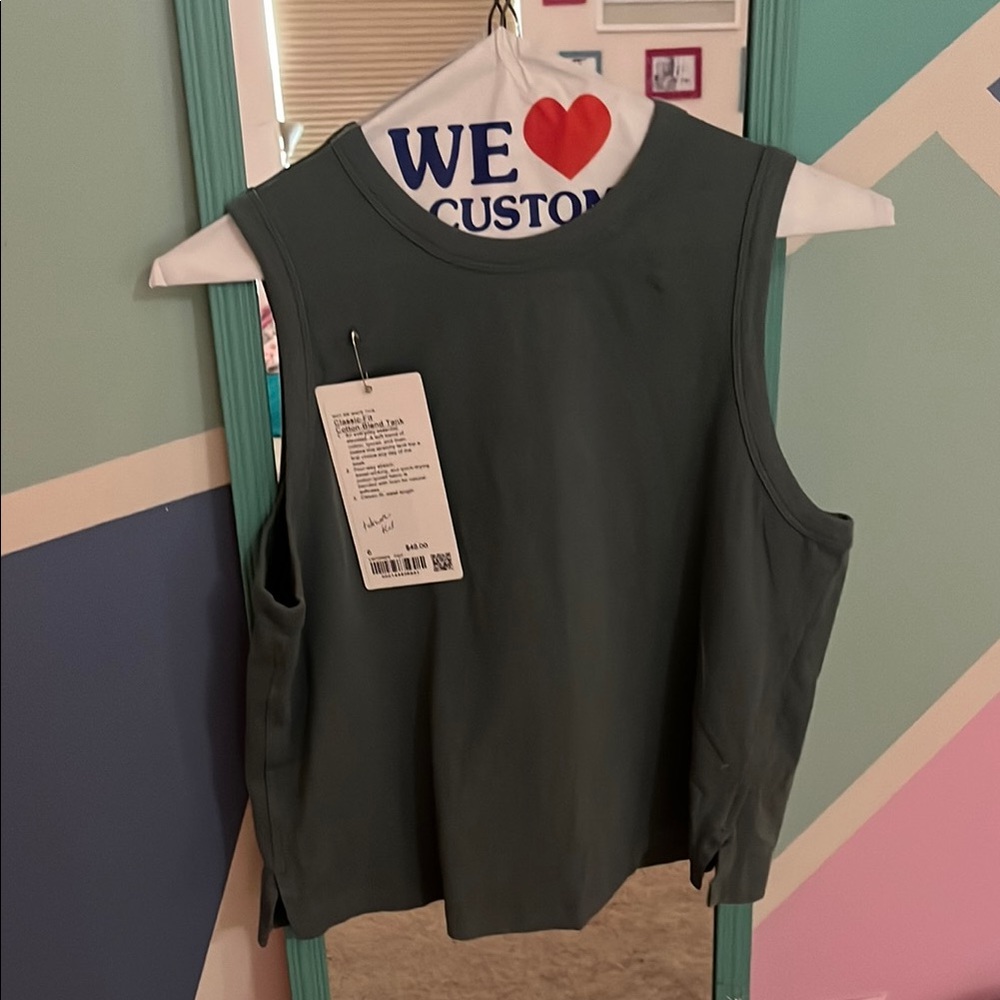 Lululemon teal tank